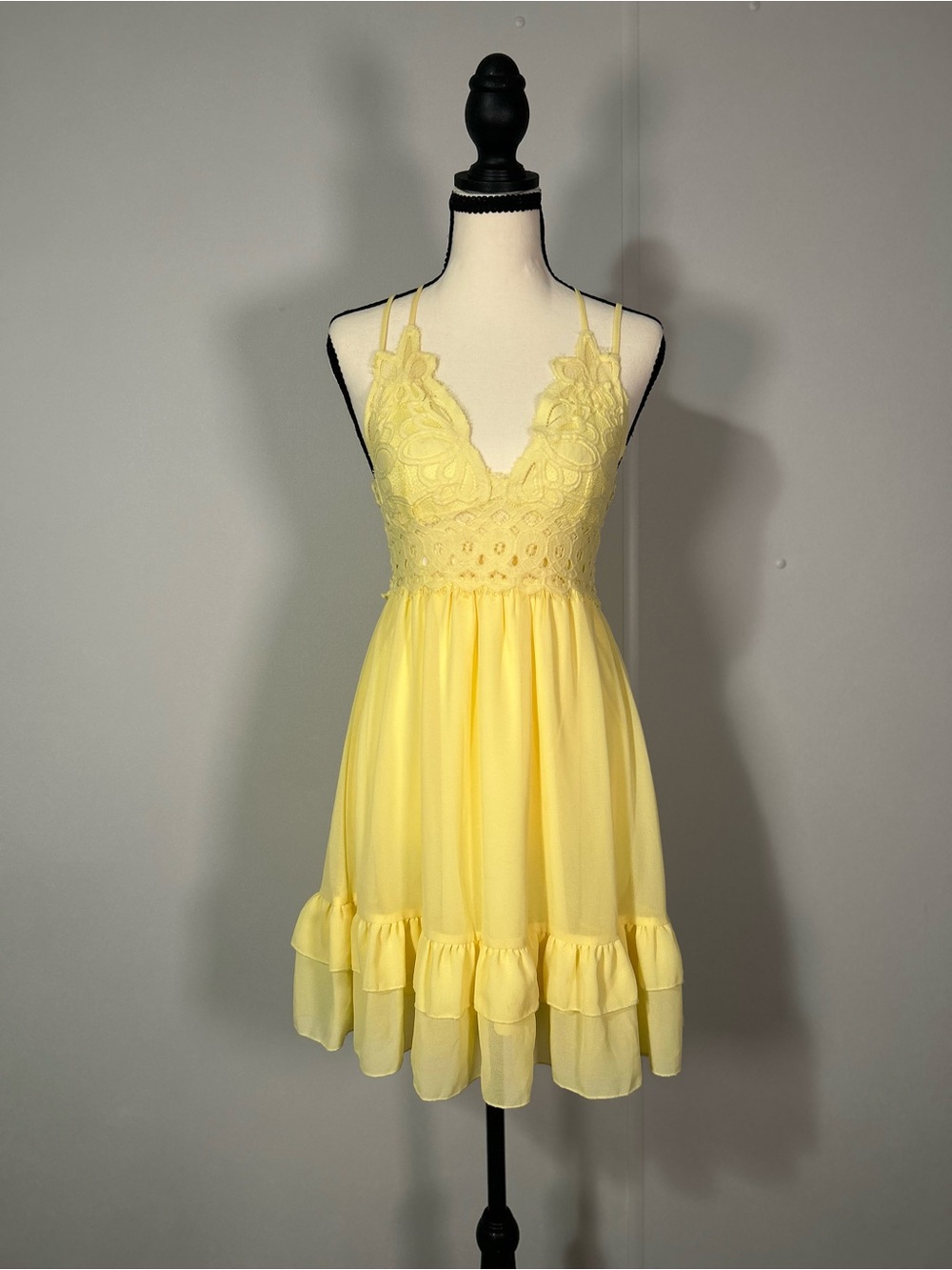 Love Tree Pale Yellow Lace Camisole Dress
